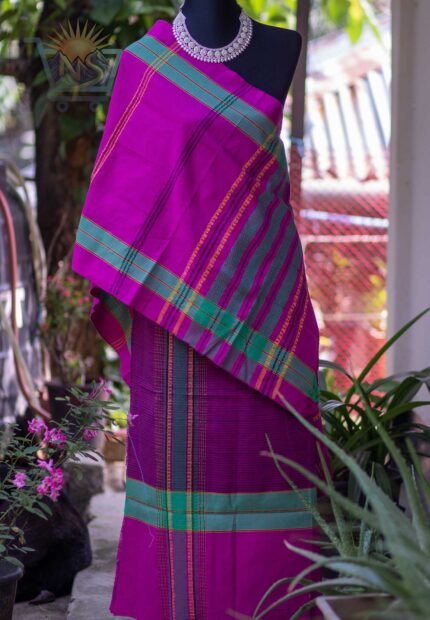 Magenta and Turquoise - Tontuj pinon hadi